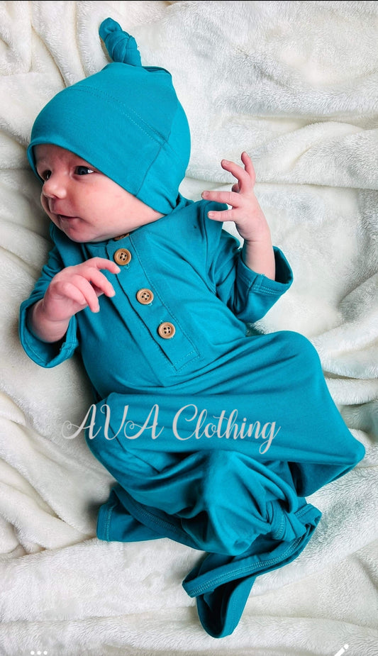 Bamboo Knotted Baby Gown with Hat